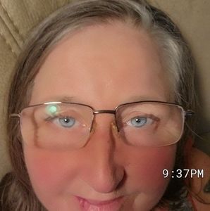 Meet your Posher, Vicki